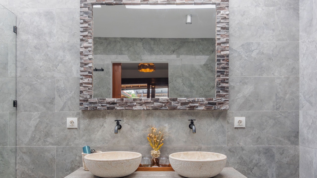 Photo of Bathroom in Mushroom Bay