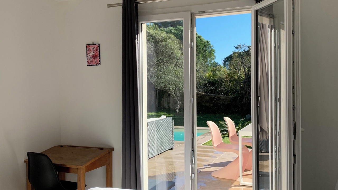Photo of Bedroom in Saint-Jacques