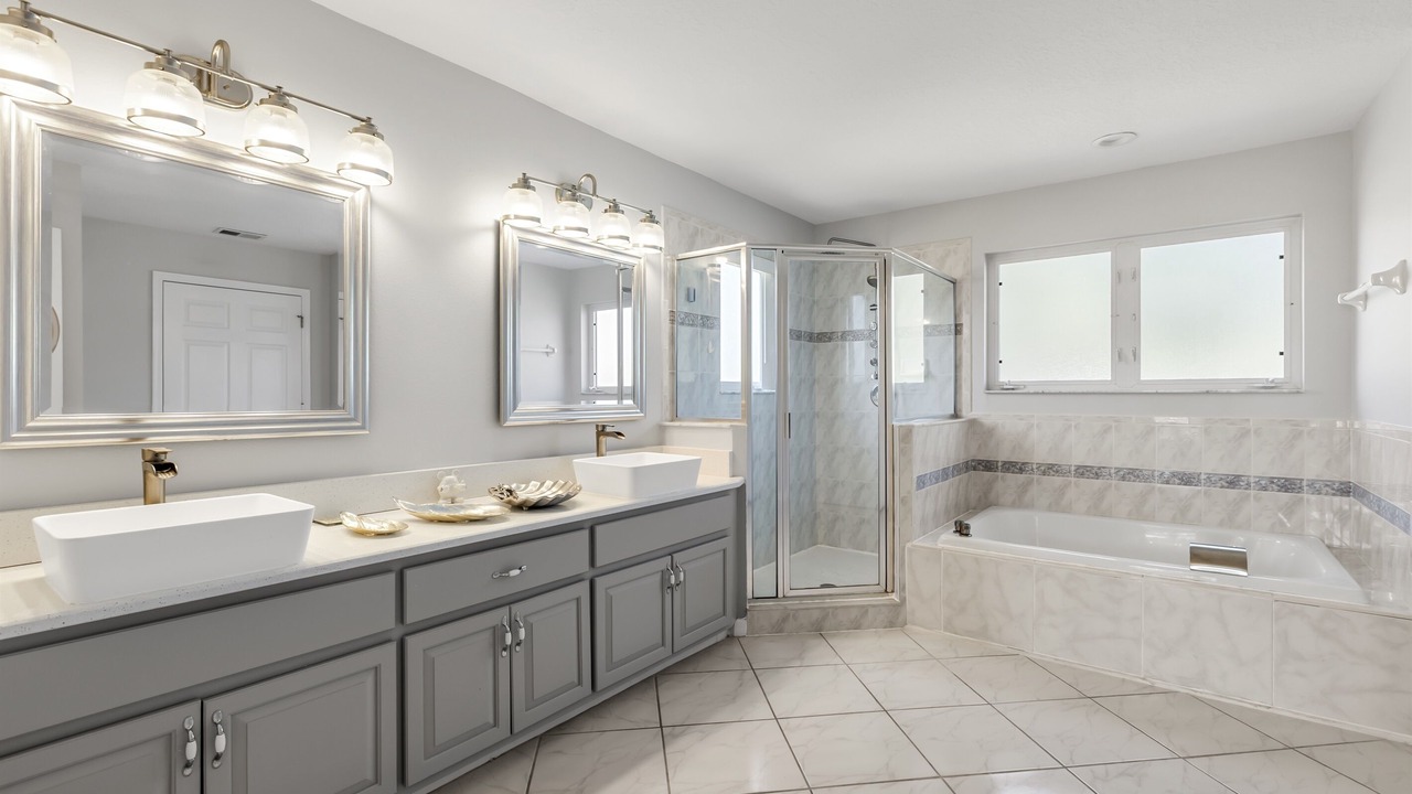 Photo of Bathroom in Sunset Lakes