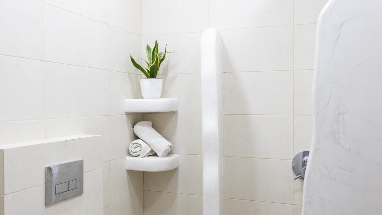 Photo of Bathroom in Kamari