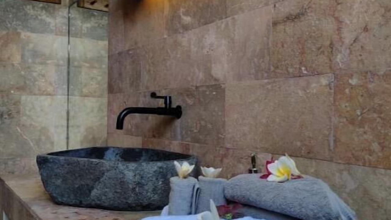 Photo of Bathroom in Kalisada