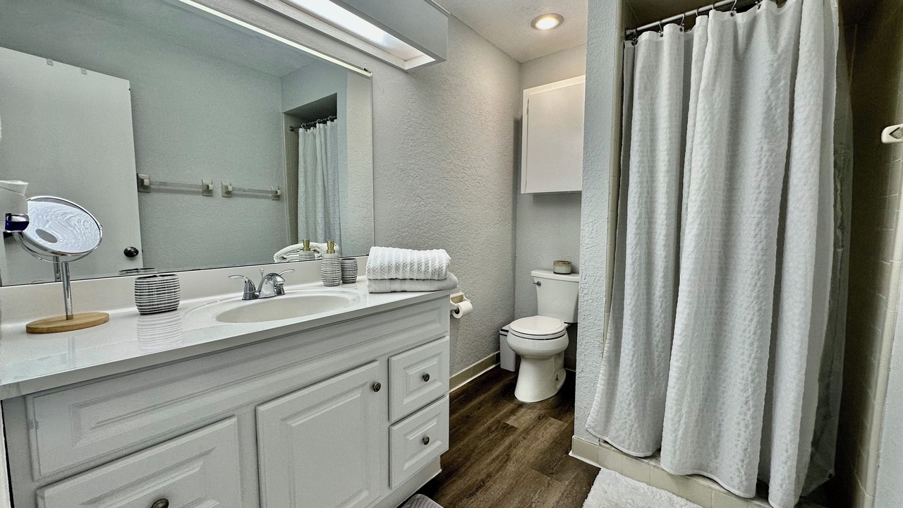 Photo of Bathroom in Rosemont