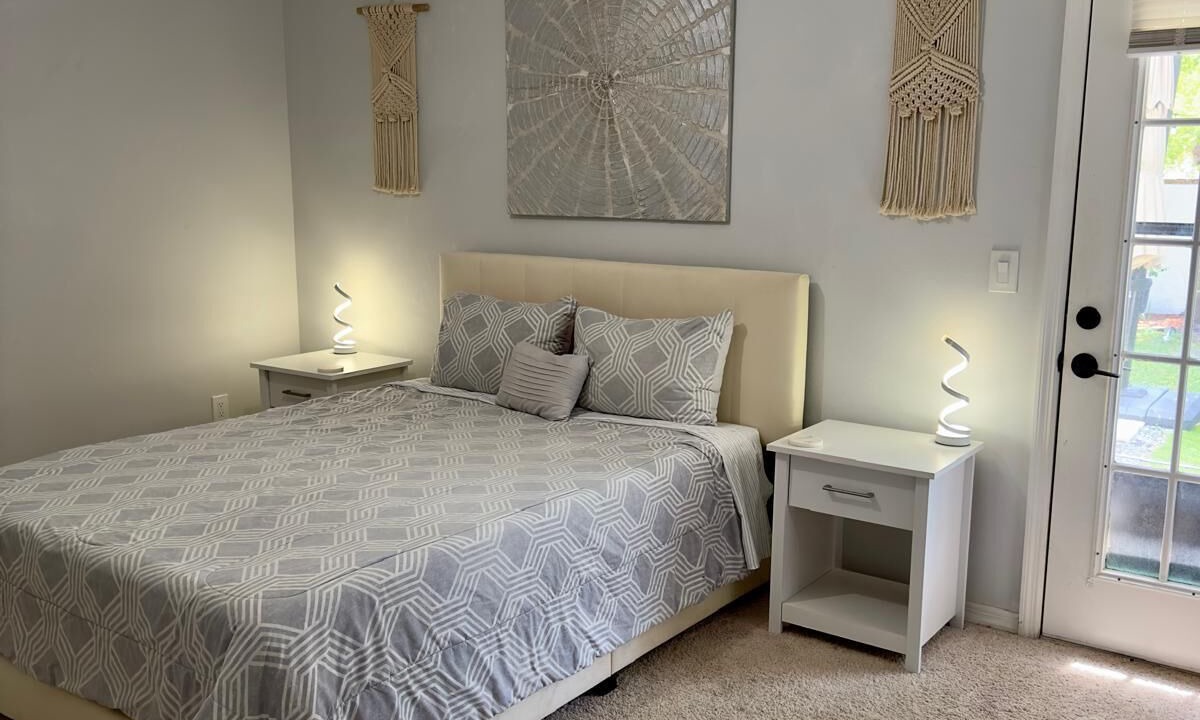 Photo of Bedroom in Rosemont