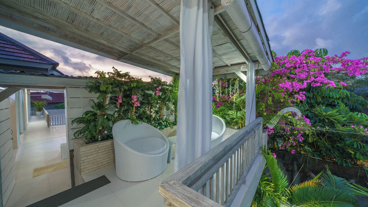 Photo of Patio Balcony in Suraberata