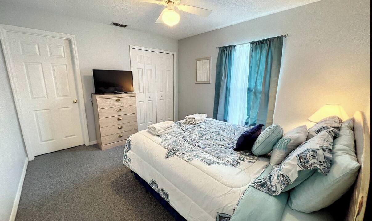 Photo of Bedroom in Sunridge Woods