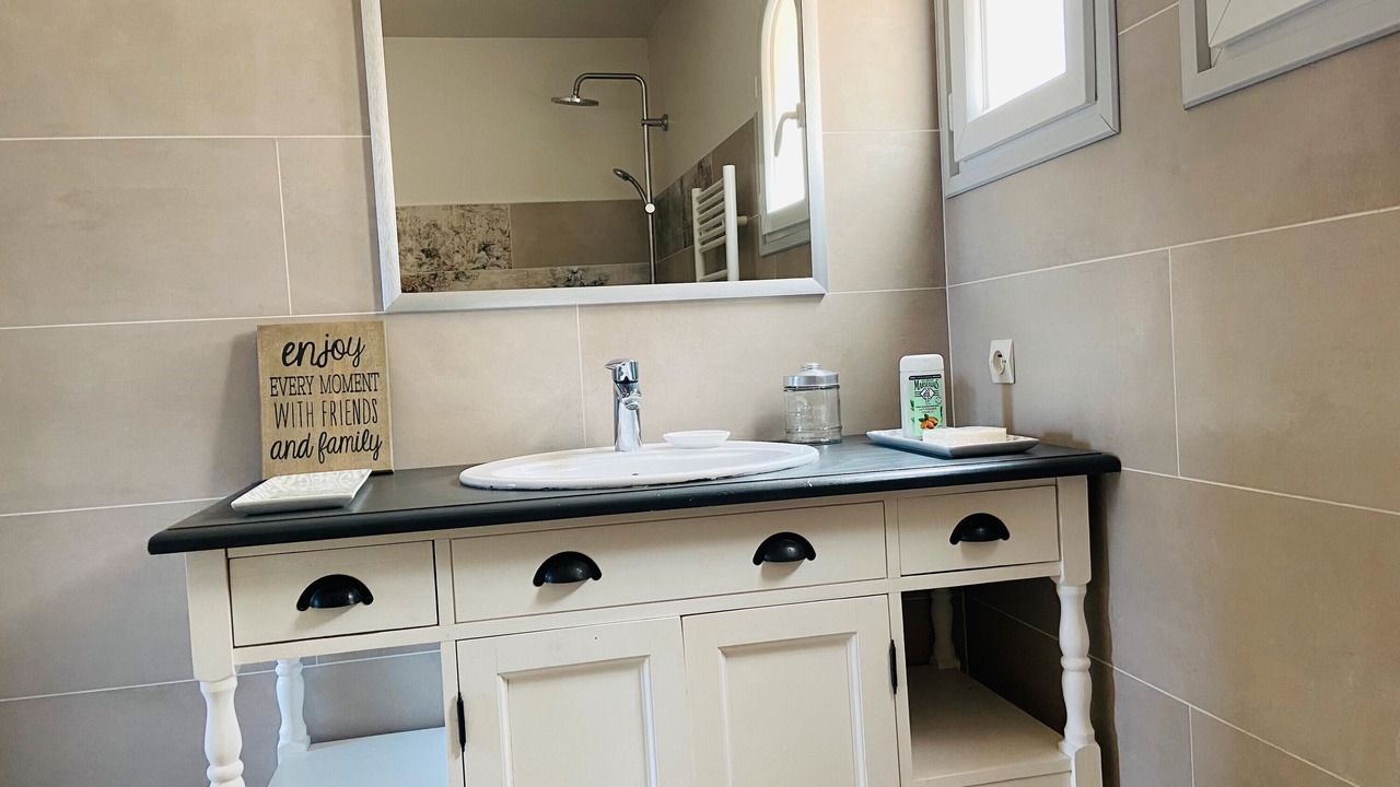Photo of Bathroom in Tanneron