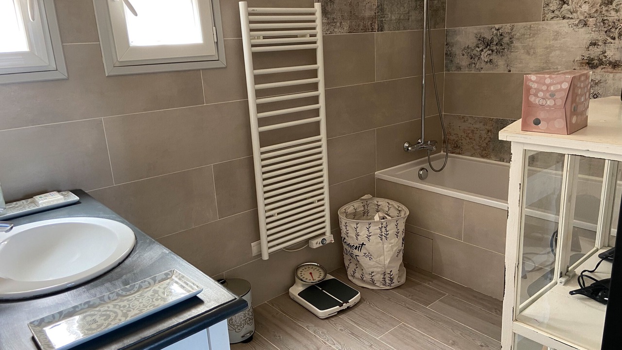 Photo of Bathroom in Tanneron