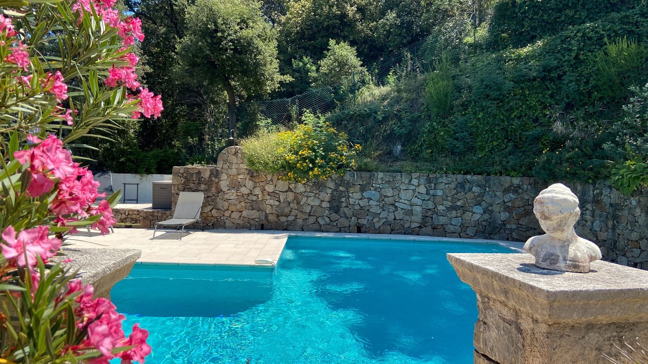 Photo of Outdoor in Tanneron