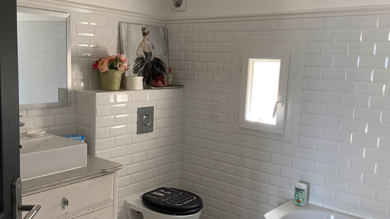 Photo of Bathroom in Tanneron