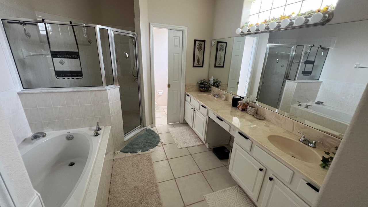 Photo of Bathroom in Ridgewood Lakes