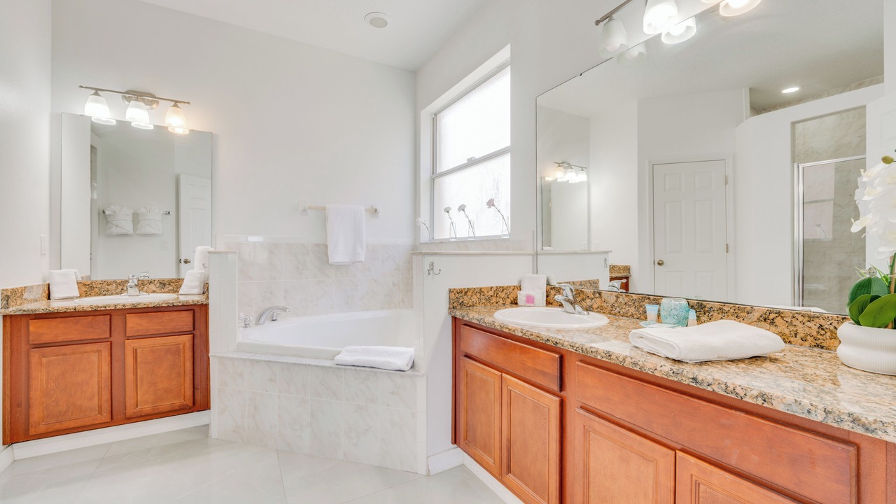 Photo of Bathroom in Crystal Cove