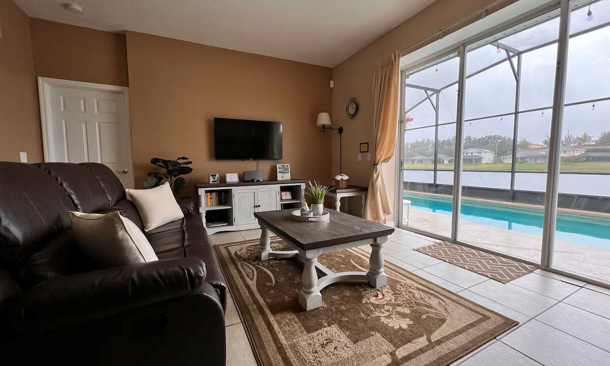 Photo of Livingroom in Sunset Lakes