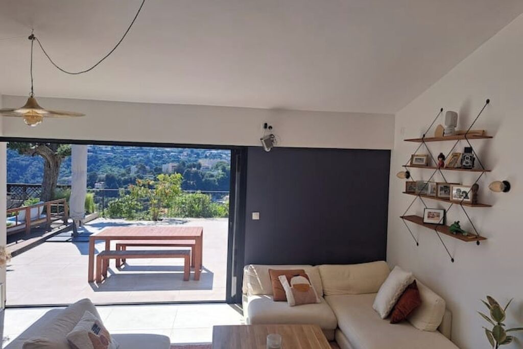 Photo of Livingroom in Saint Pierre de Feric