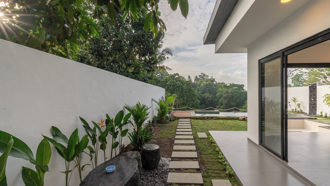 Photo of Patio Balcony in Buwit