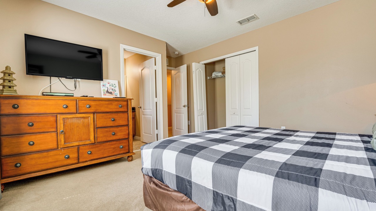 Photo of Bedroom in Cypress Pointe