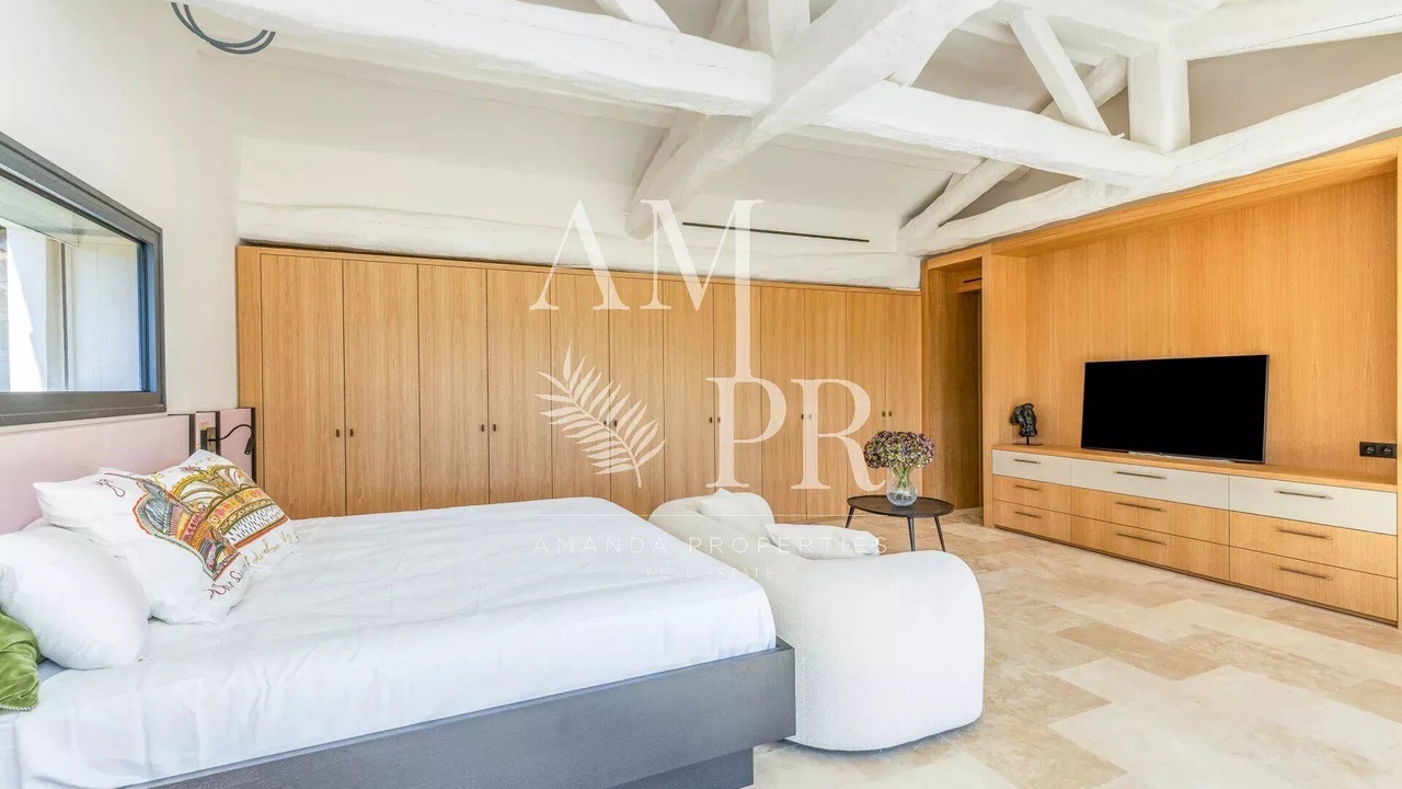 Photo of Bedroom in Pointe Croisette