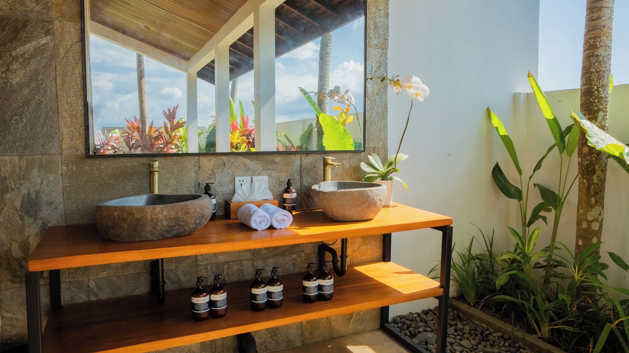 Photo of Bathroom in Suraberata