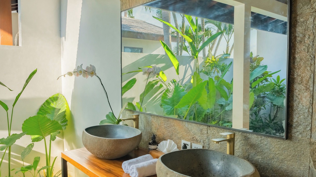 Photo of Bathroom in Suraberata