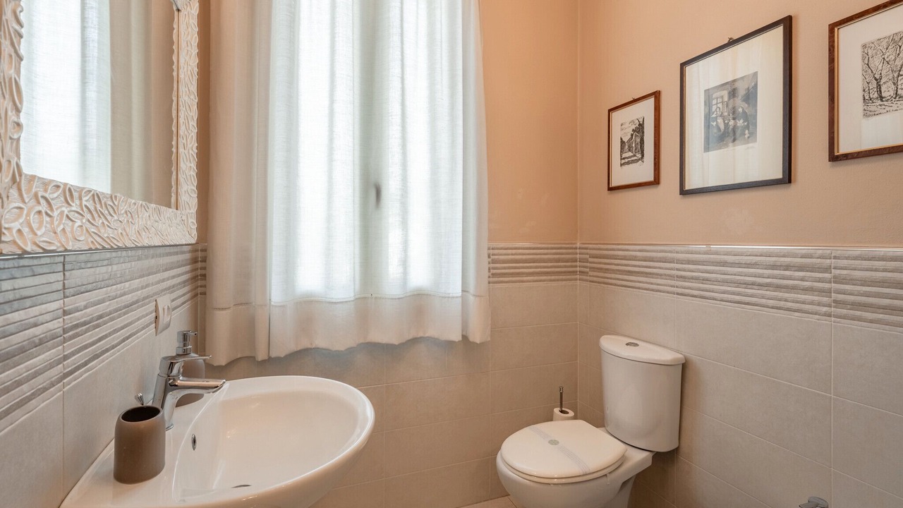 Photo of Bathroom in Altopascio