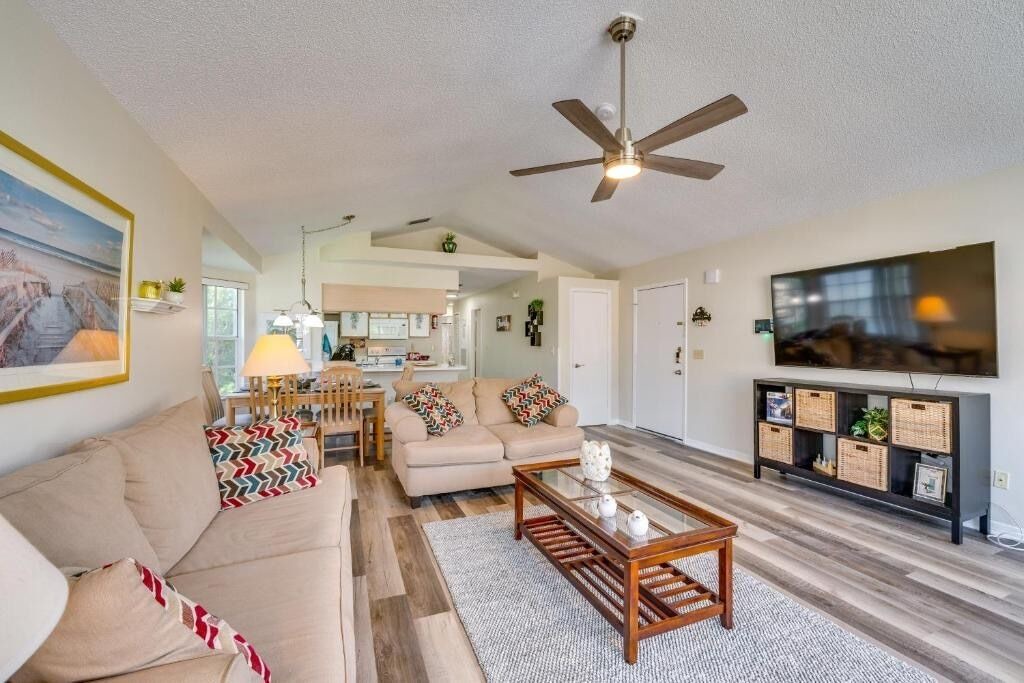 Photo of Livingroom in Royal Palm Bay