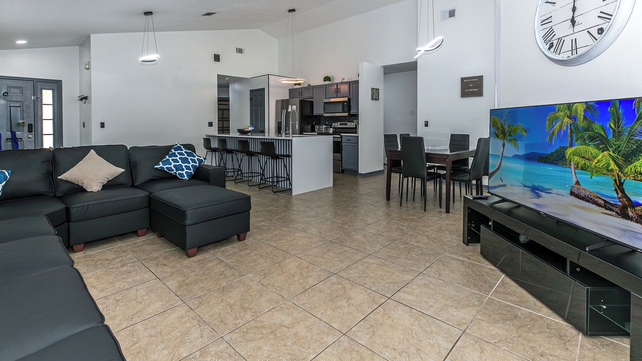 Photo of Livingroom in Westridge