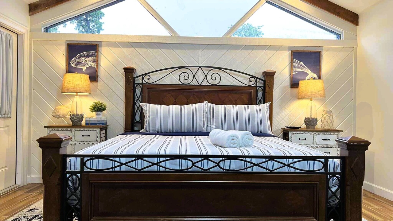 Photo of Bedroom in Longwood