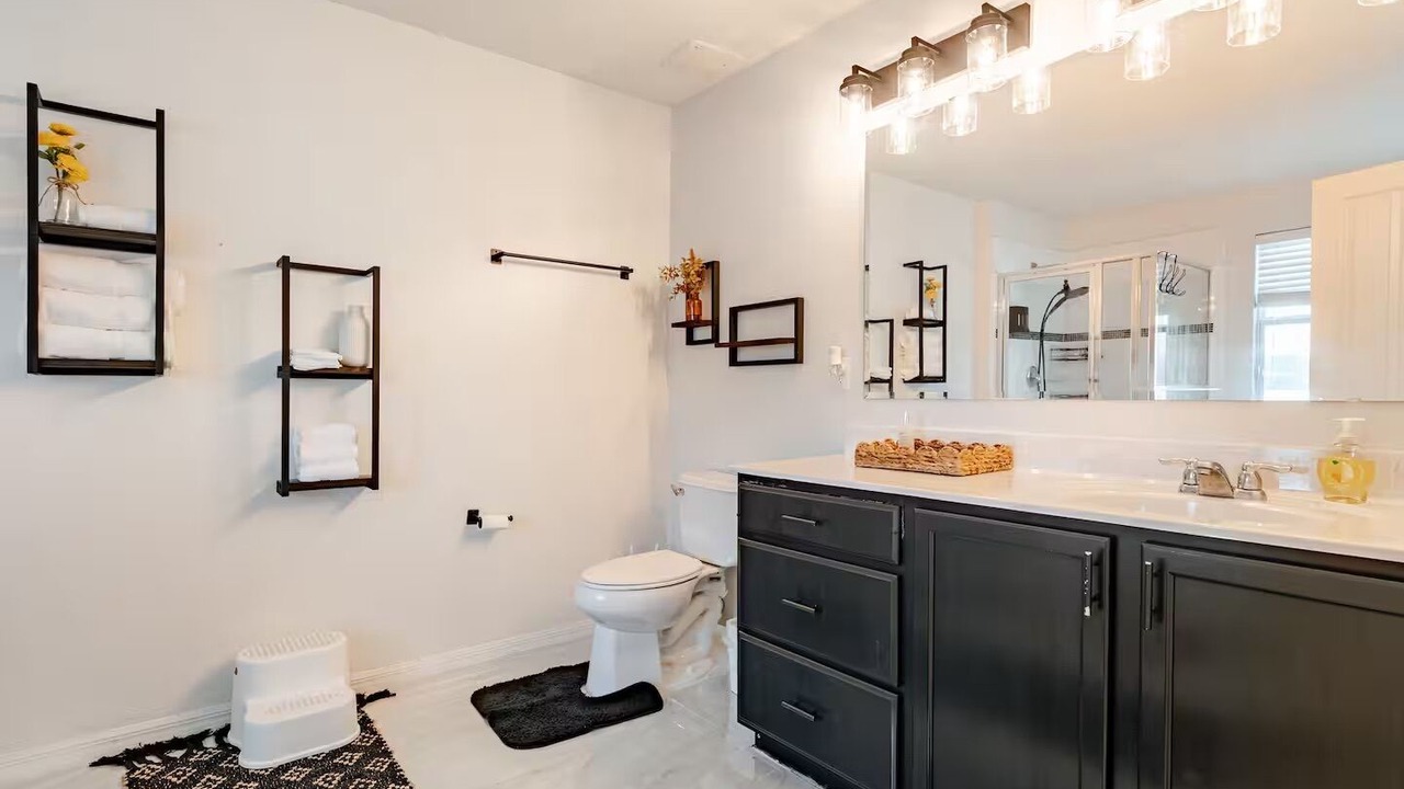 Photo of Bathroom in Southeast Orlando