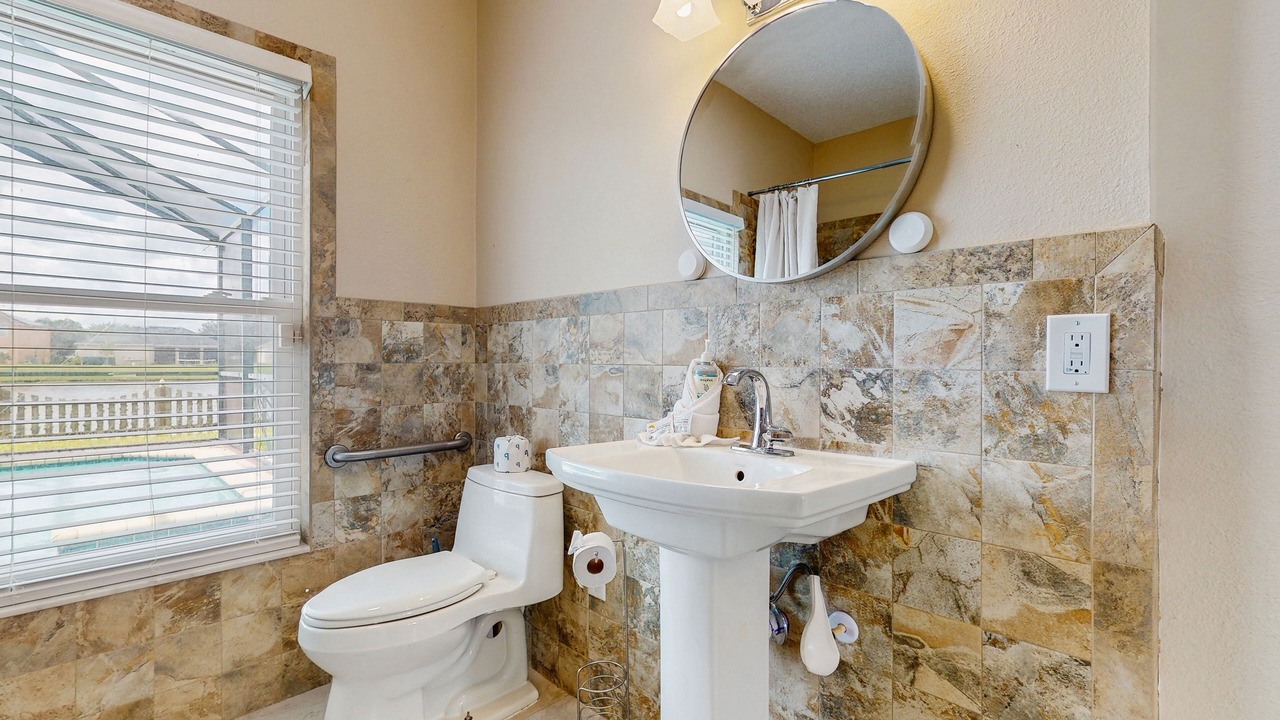 Photo of Bathroom in Crescent Lakes