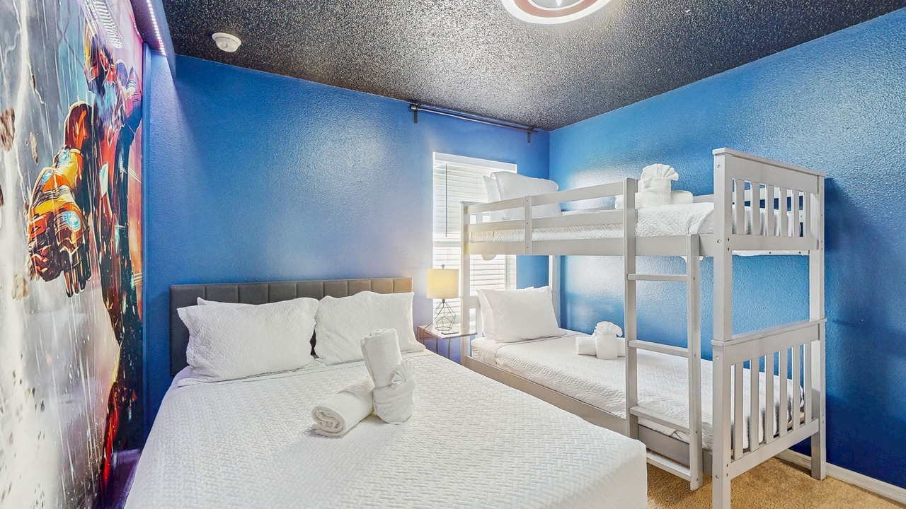 Photo of Bedroom in Crescent Lakes