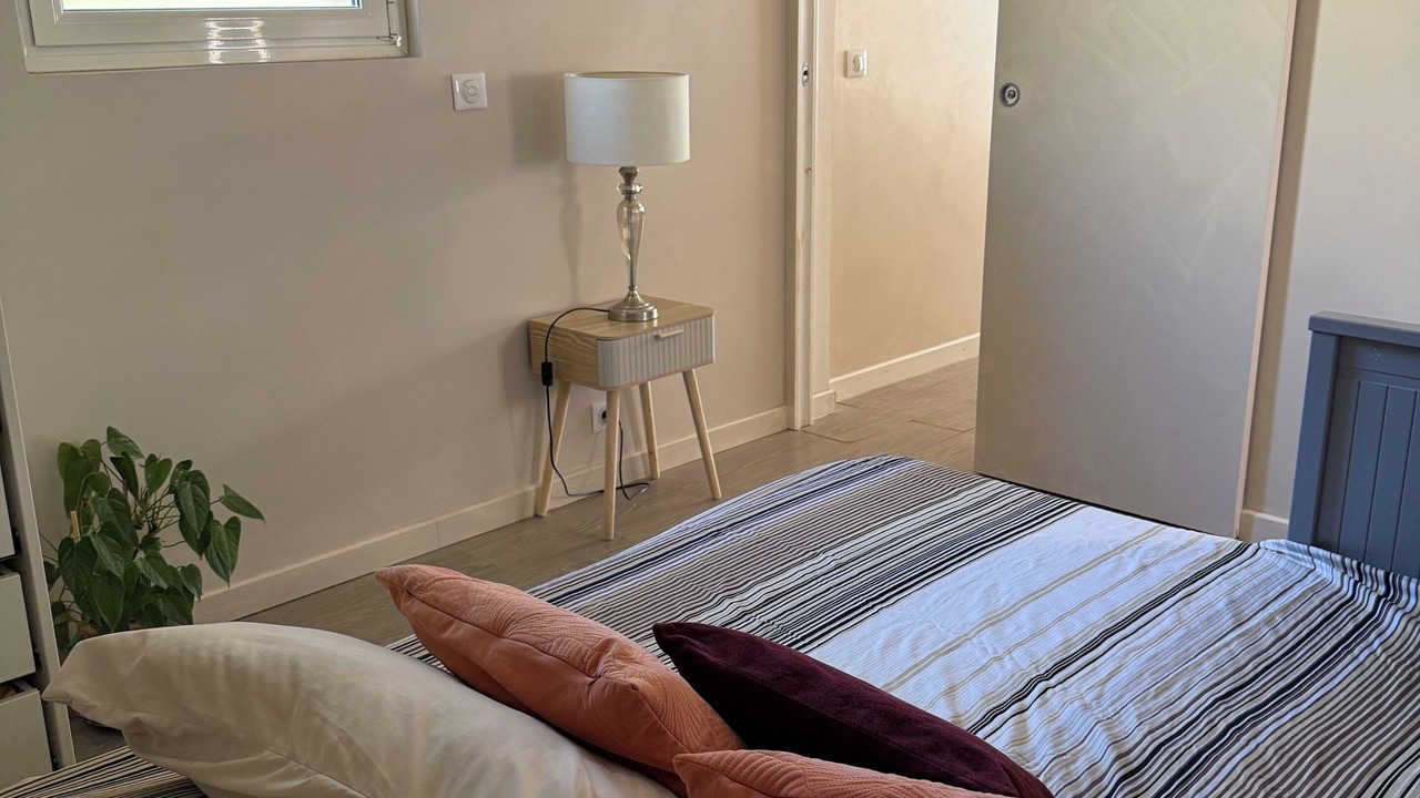 Photo of Bedroom in Contes
