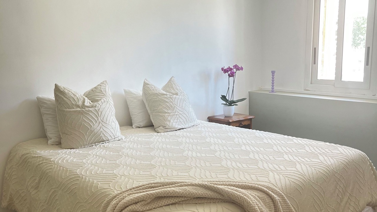 Photo of Bedroom in Contes