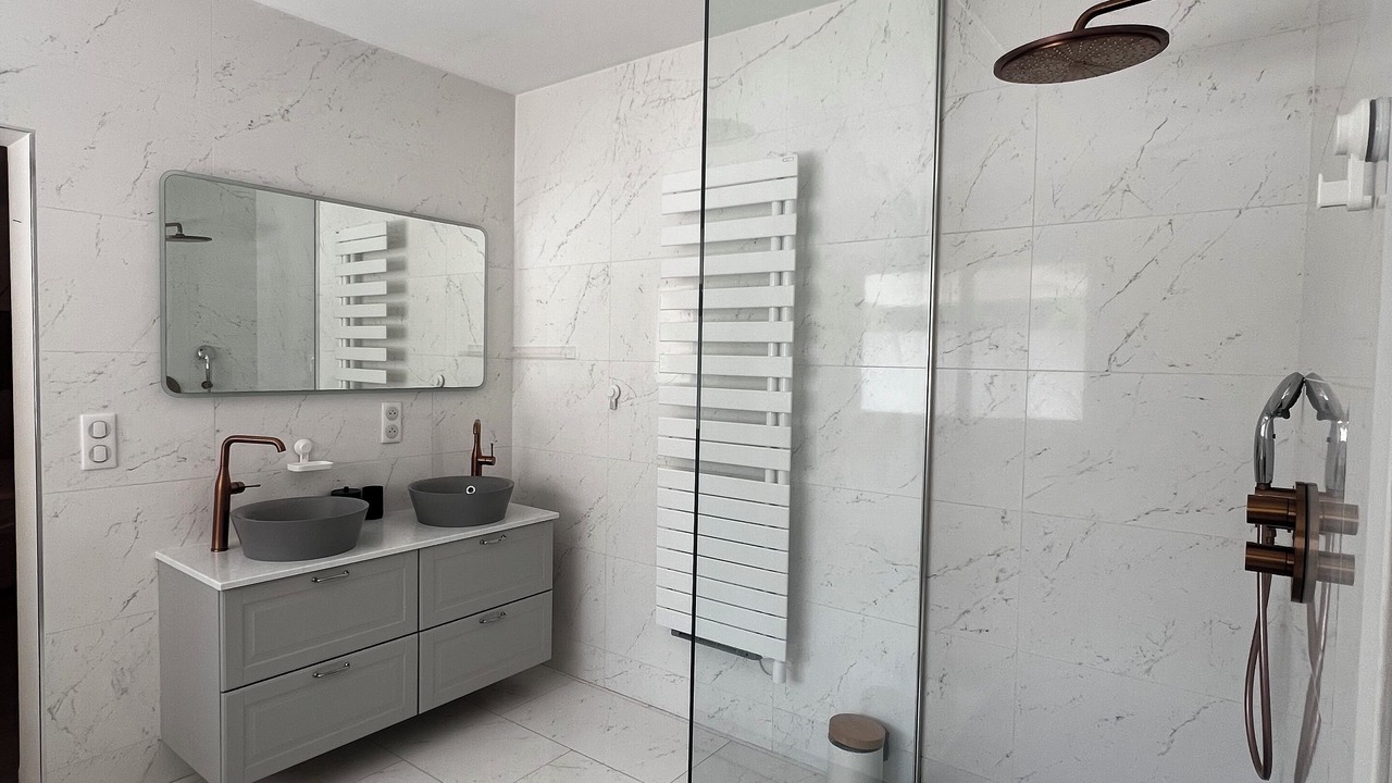 Photo of Bathroom in Contes