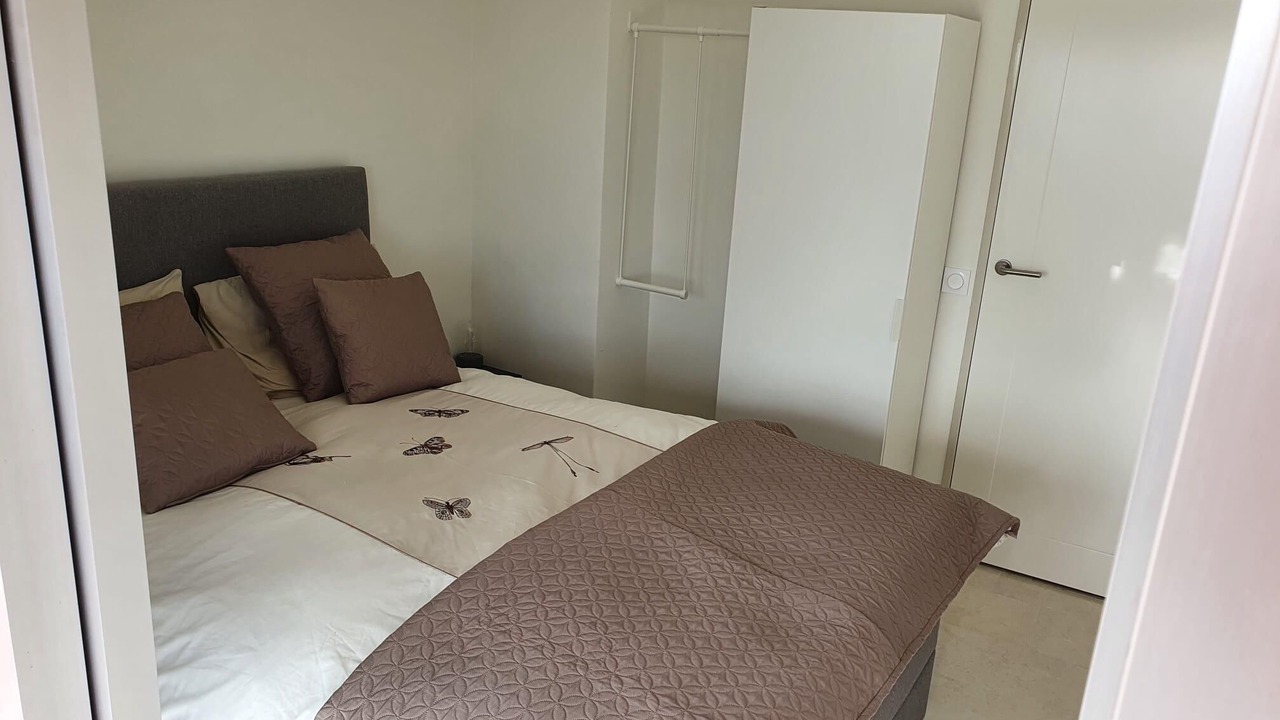 Photo of Bedroom in Mandelieu-La-Napoule