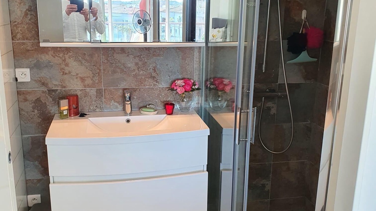 Photo of Bathroom in Mandelieu-La-Napoule