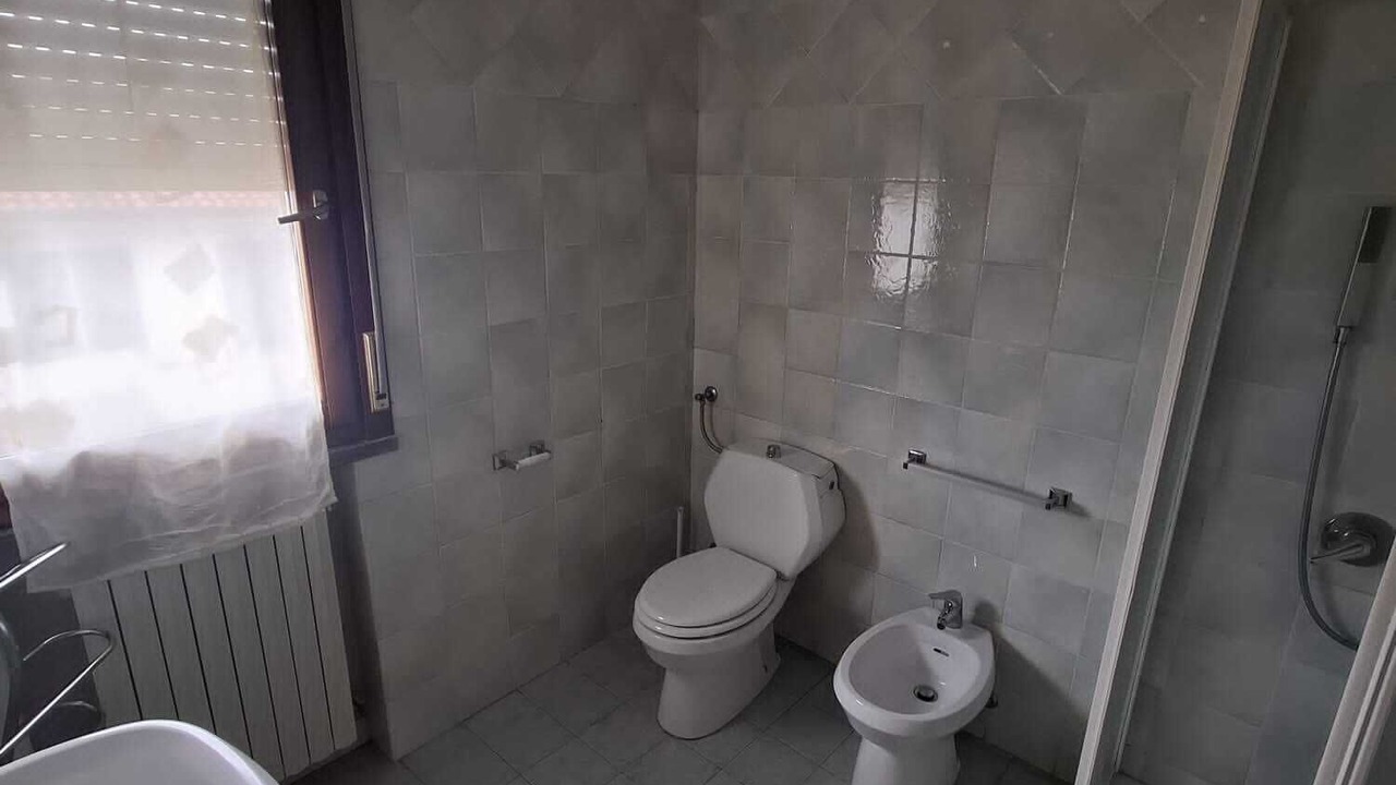 Photo of Bathroom in Altopascio