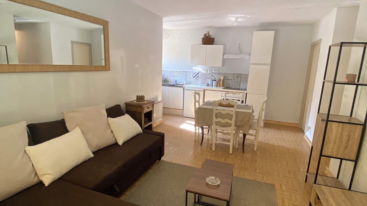 Photo of Livingroom in Saint-Paul-en-Foret