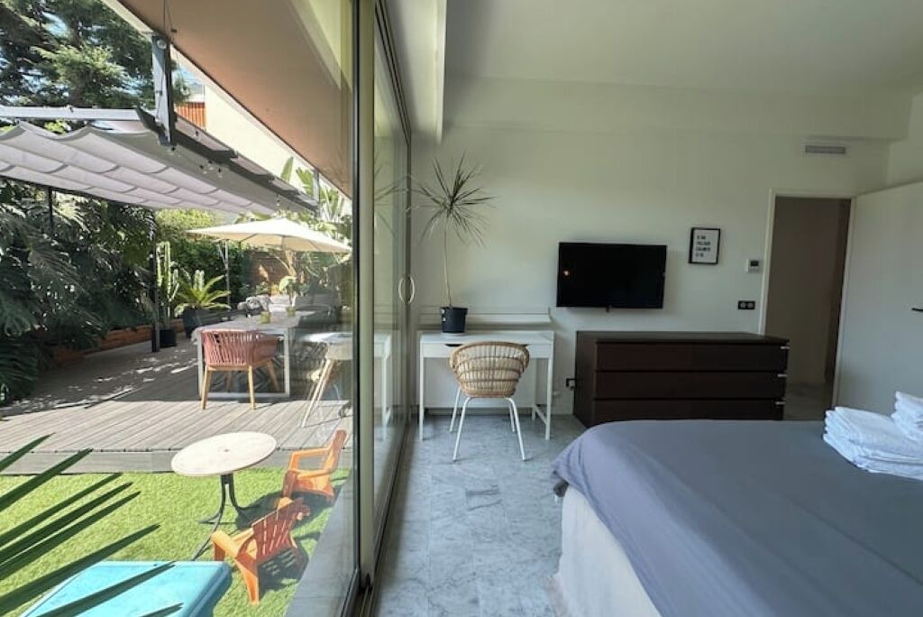 Photo of Bedroom in Saint-Laurent-du-Var