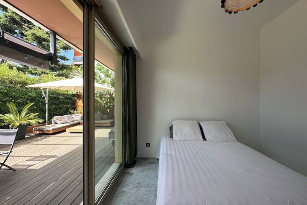 Photo of Bedroom in Saint-Laurent-du-Var