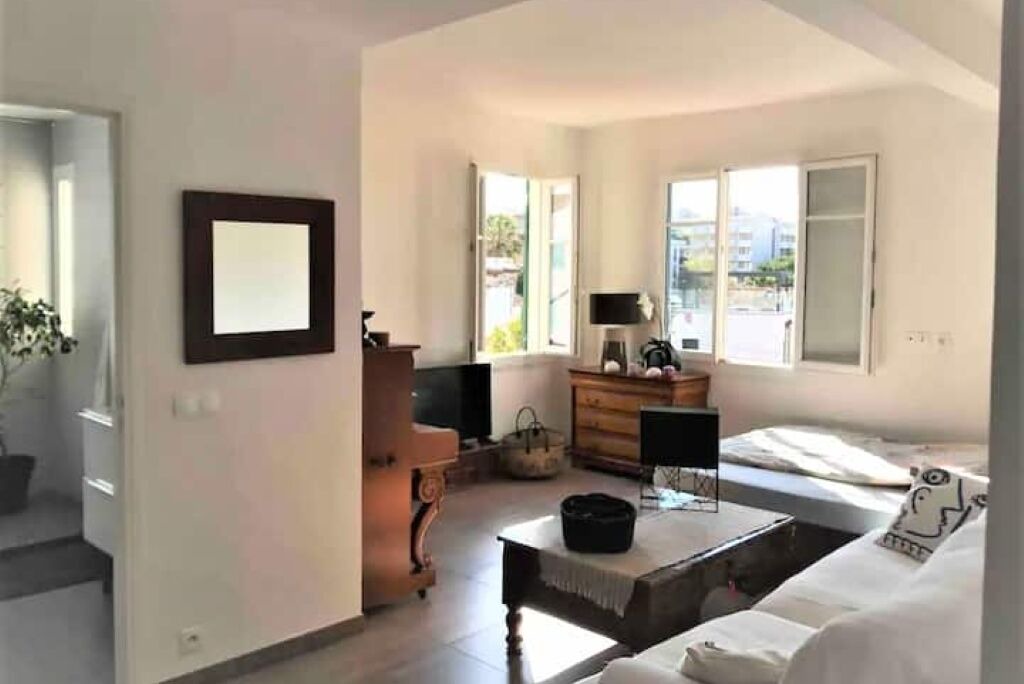 Photo of Bedroom in Juan-les-Pins