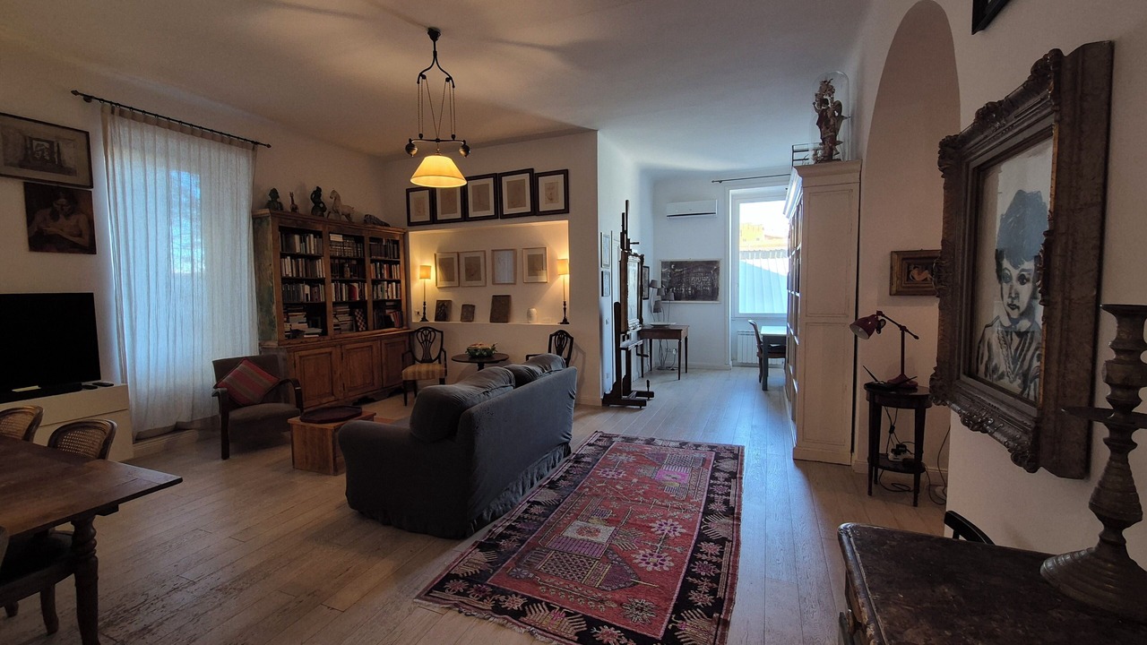 Photo of Livingroom in Esquilino