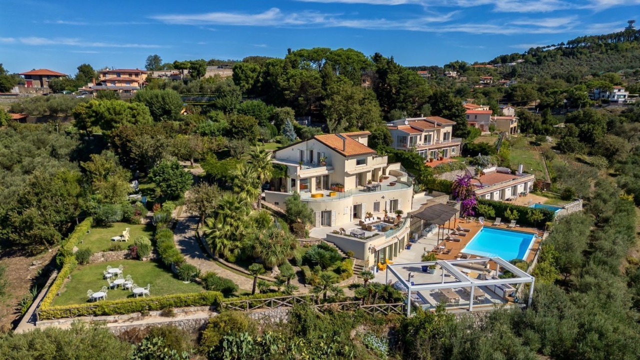 Photo of Outdoor in Sant'Agata sui Due Golfi