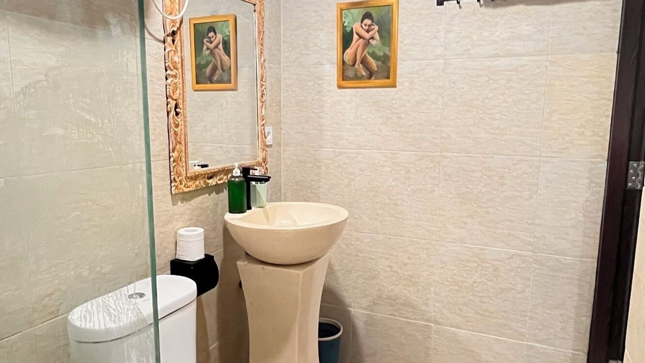 Photo of Bathroom in Singakerta