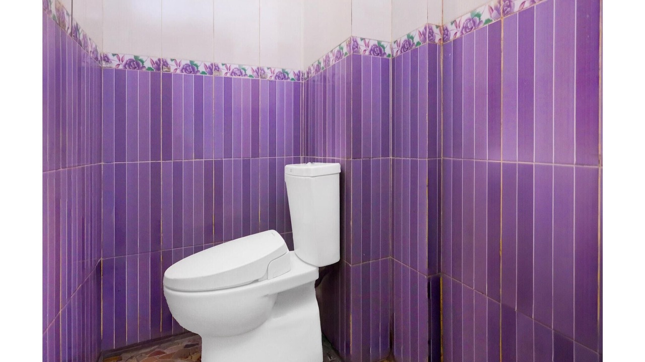 Photo of Bathroom in Tanjung Uncang