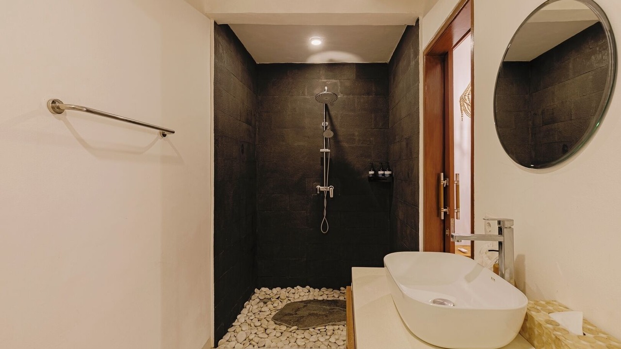 Photo of Bathroom in Cemagi