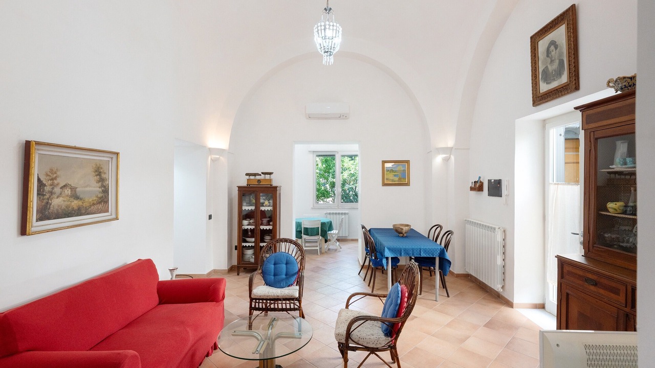 Photo of Livingroom in Meta