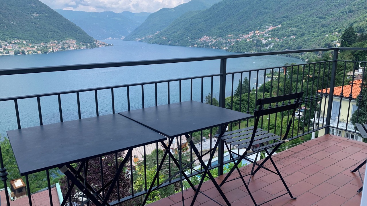 Photo of Patio Balcony in Faggeto Lario
