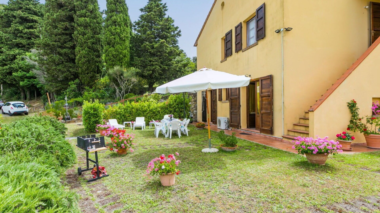 Photo of Others in Castellina Marittima