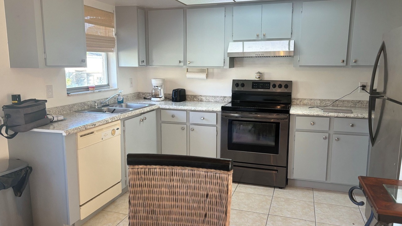 Photo of Kitchen in Buena Ventura Lakes