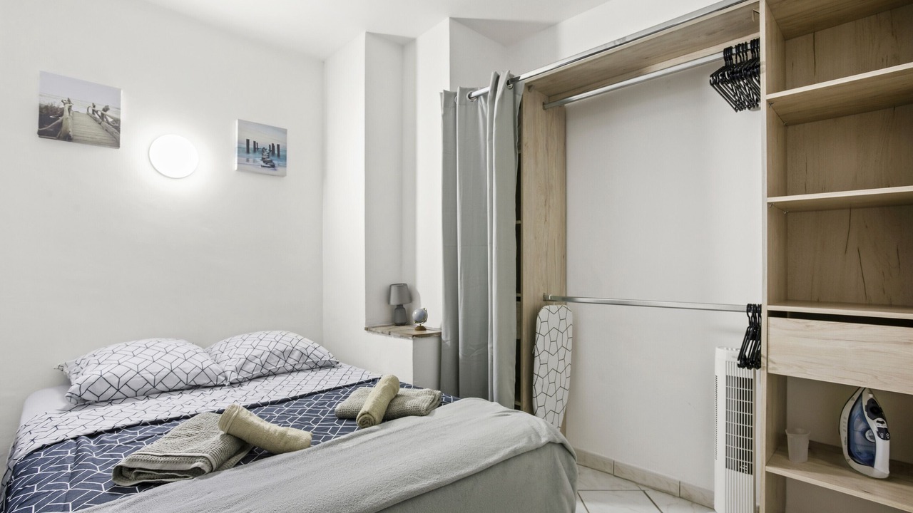 Photo of Bedroom in Frejus Plage