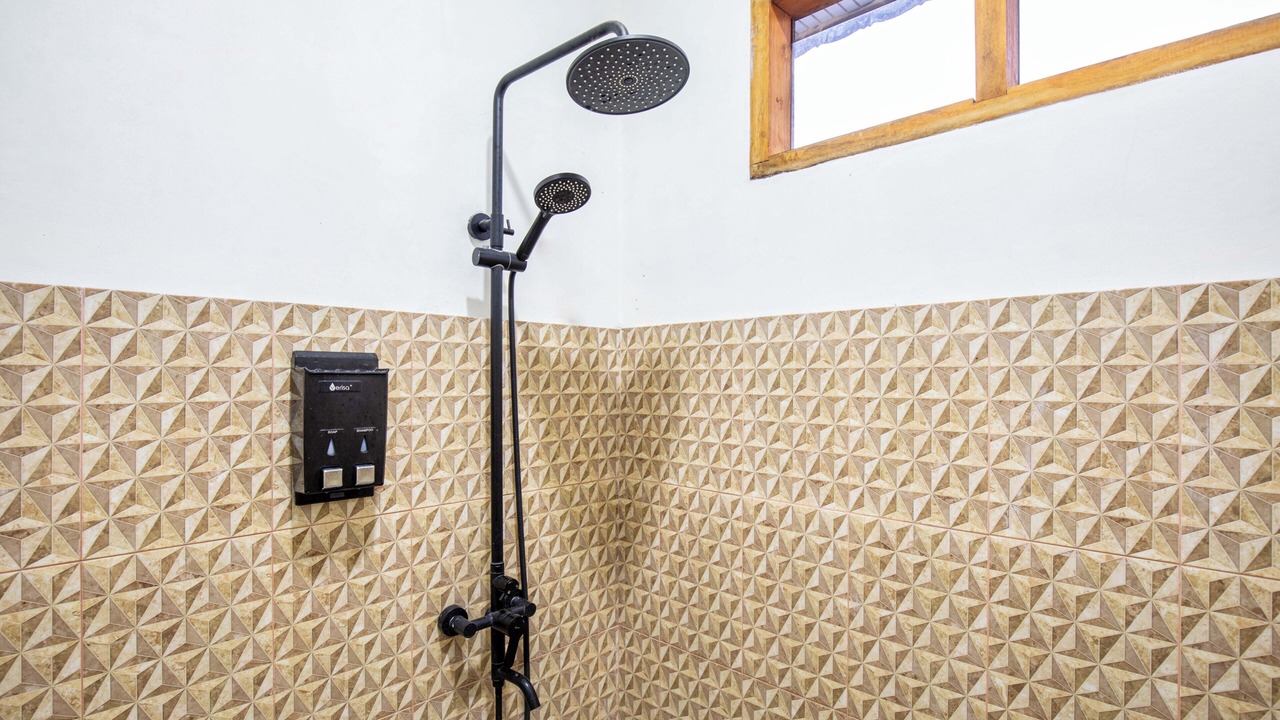 Photo of Bathroom in Kecamatan Sembalun